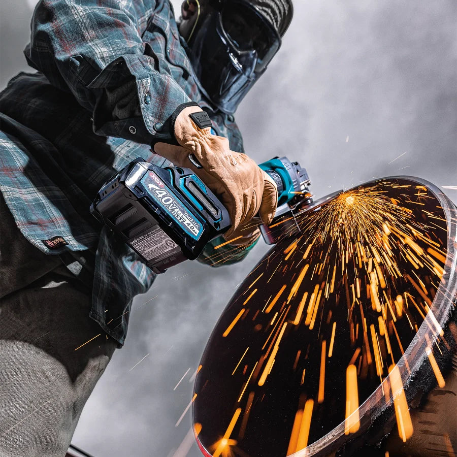 Makita GAG14M1 40V max XGT® Brushless Cordless 4‑1/2” / 6" Paddle Switch Angle Grinder Kit, with Electric Brake (4.0Ah) - Grip Support Store