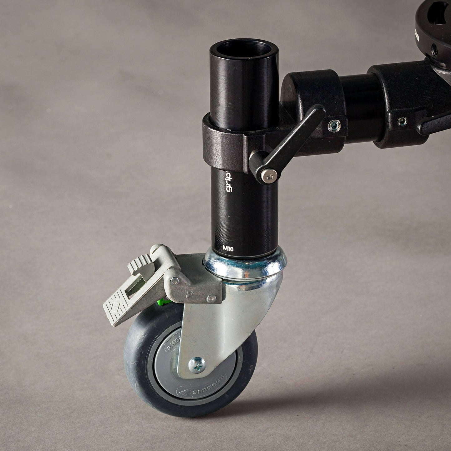 1-1/2" - 4" THREE STUDIO WHEELS SET - Grip Support Store