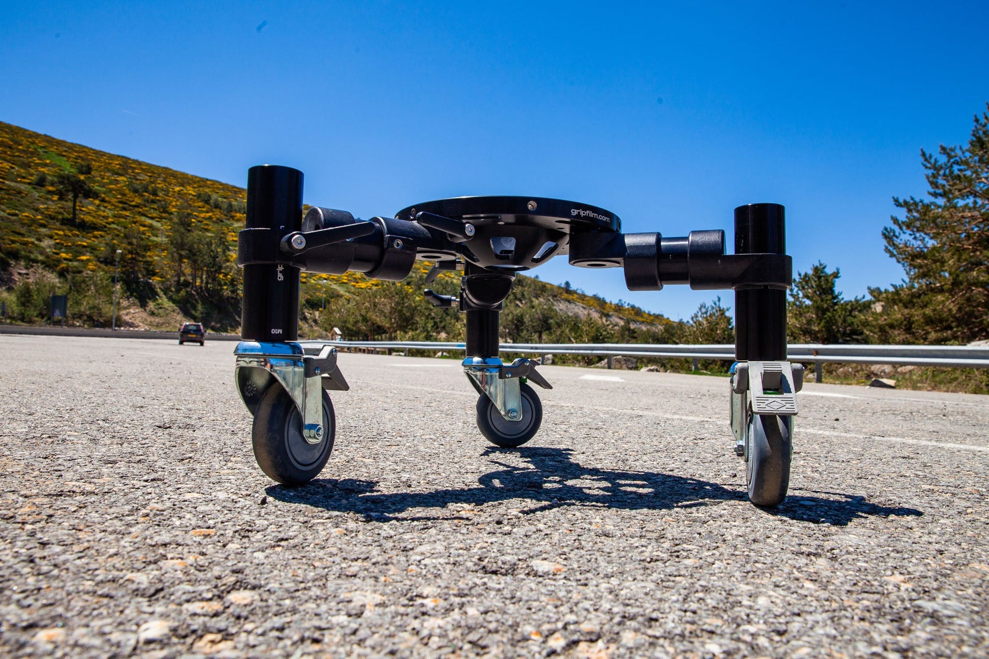 1-1/2" - 4" THREE STUDIO WHEELS SET - Grip Support Store