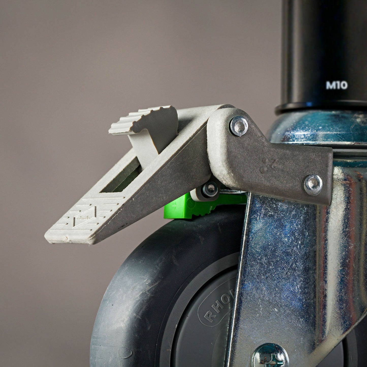 1-1/2" - 4" THREE STUDIO WHEELS SET - Grip Support Store