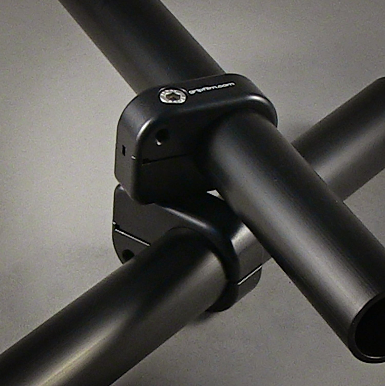 48.3mm SWIVEL CLAMP - Grip Support Store