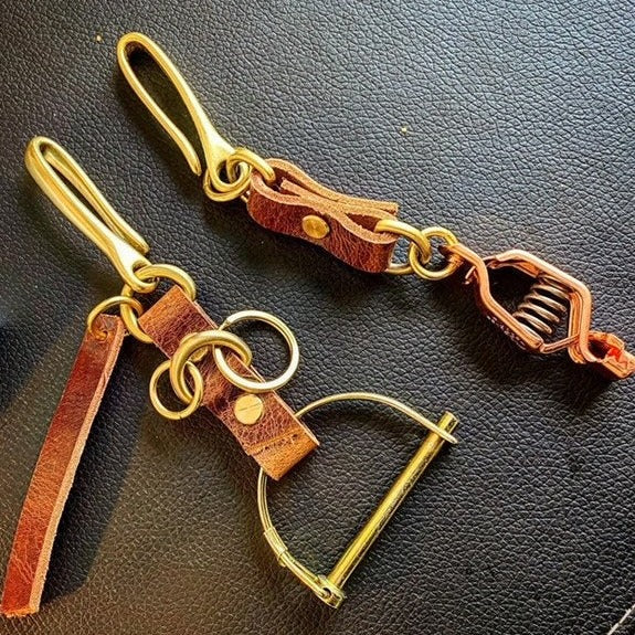 Woolley Clips - Custom Glove, Tape Holder and Clip Strip - Grip Support Store